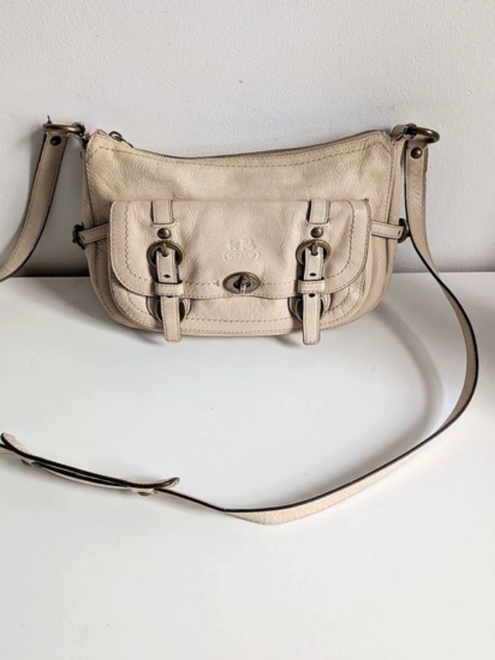 Coach Legacy Double Turnlock Shoulder Bag Leather Shoulder Bag in Beige